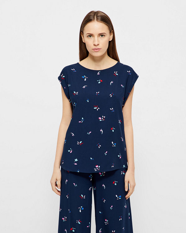 Soaked in Luxury Karoline topp