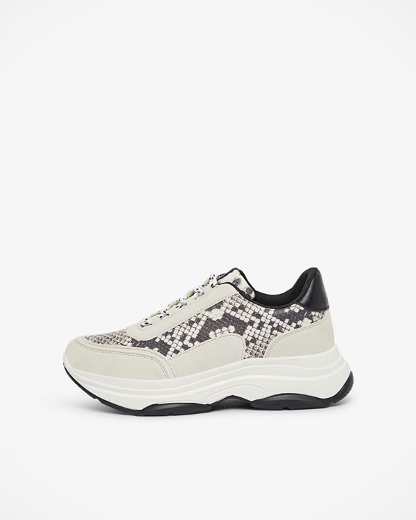 Duffy Sneakers