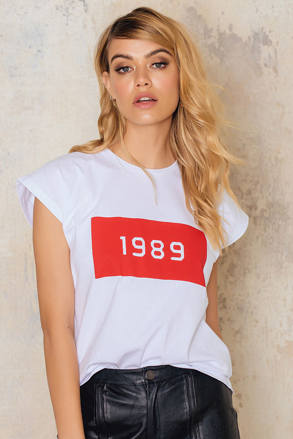 NA-KD Trend Year Tee