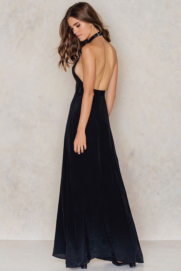 NA-KD Party Choker Neck Open Back Maxi Dress