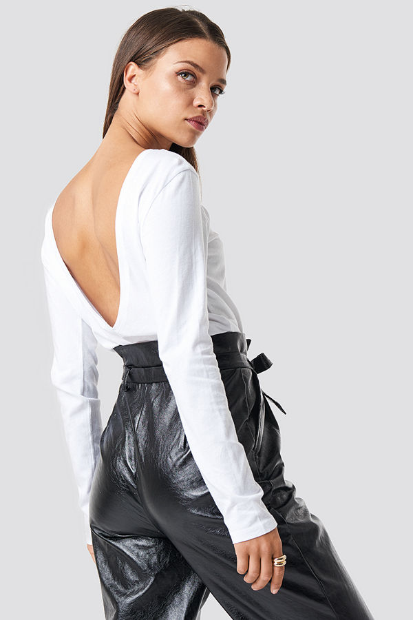 NA-KD Deep Back Long Sleeve Top vit