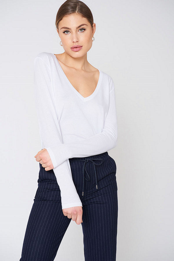 NA-KD Basic V-neck Long Sleeve Top vit