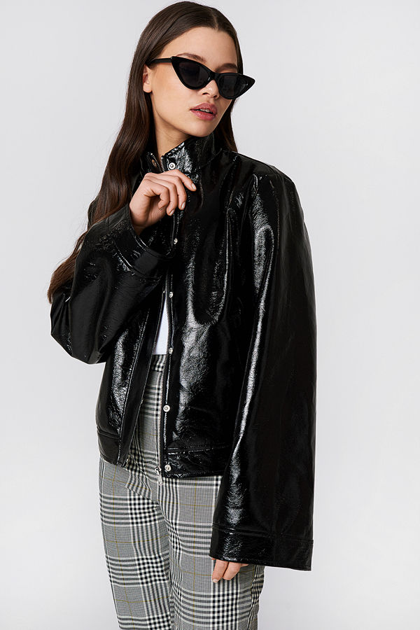 NA-KD Trend Wide Sleeve Patent Jacket svart