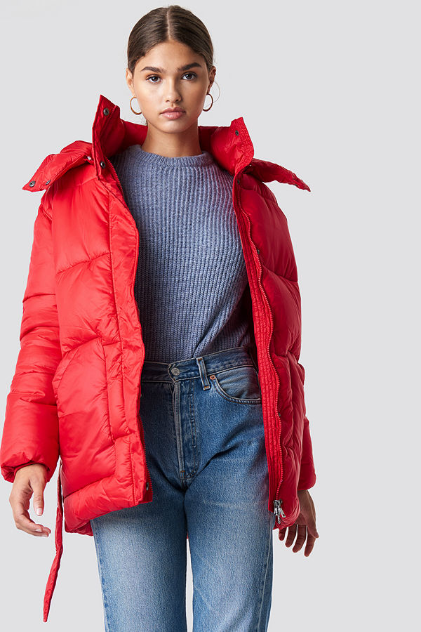 NA-KD Belted Puff Jacket röd