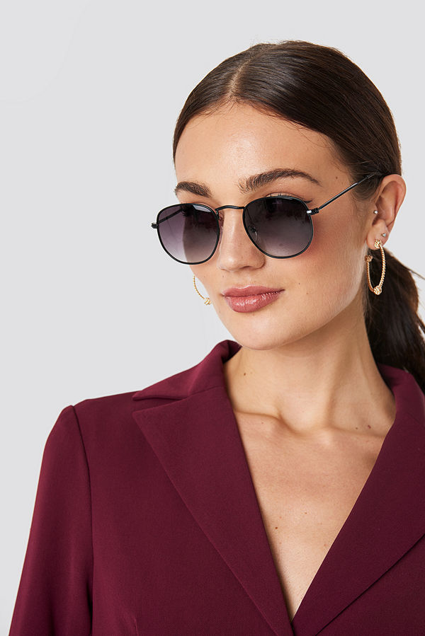 NA-KD Accessories Rounded Square Sunglasses svart