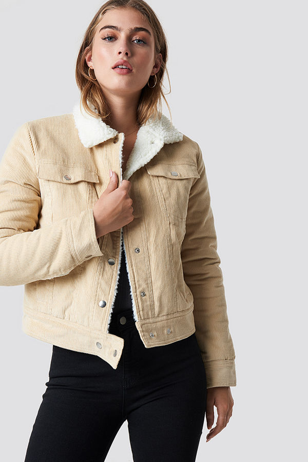 Pamela x NA-KD Corduroy Teddy Jacket beige