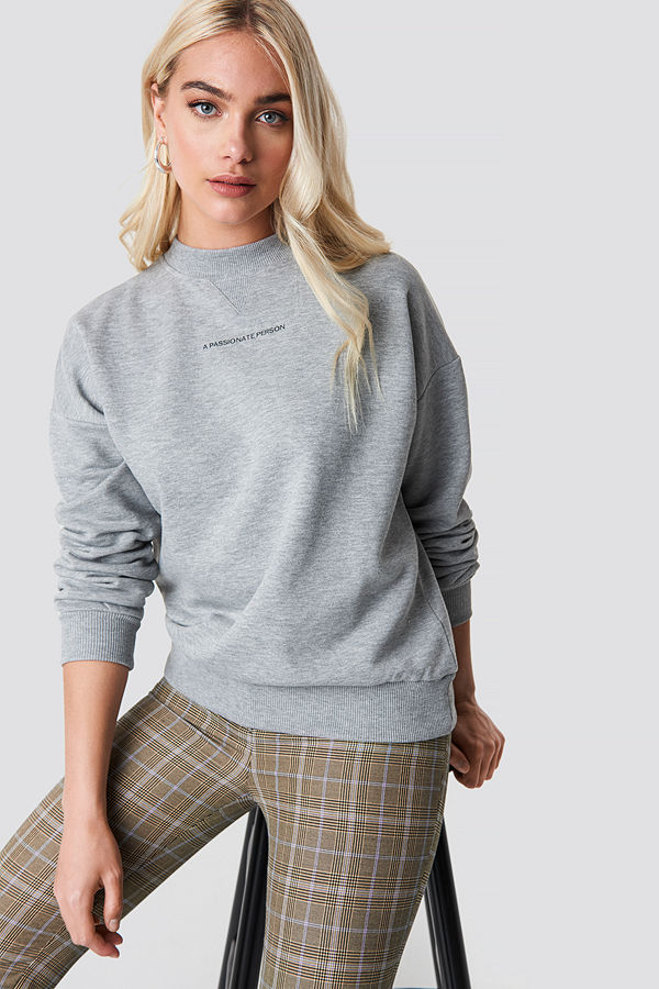 NA-KD Trend Passionate Sweatshirt grå
