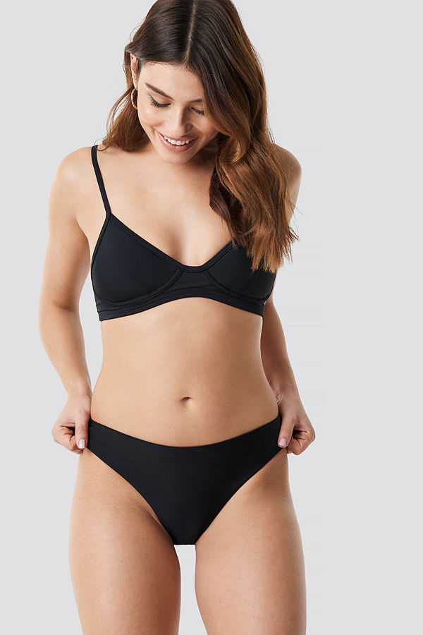 NA-KD Swimwear Bikiniunderdel svart