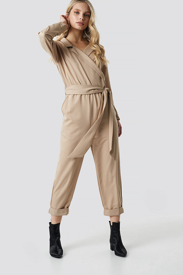 NA-KD Trend Waist Belted Lapel Jumpsuit beige
