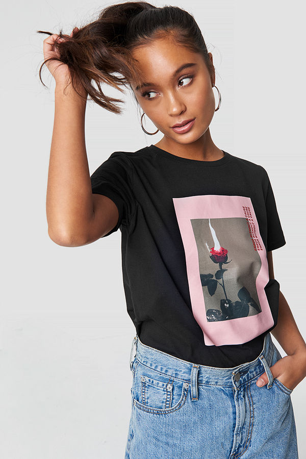 NA-KD Fire Basic Tee svart