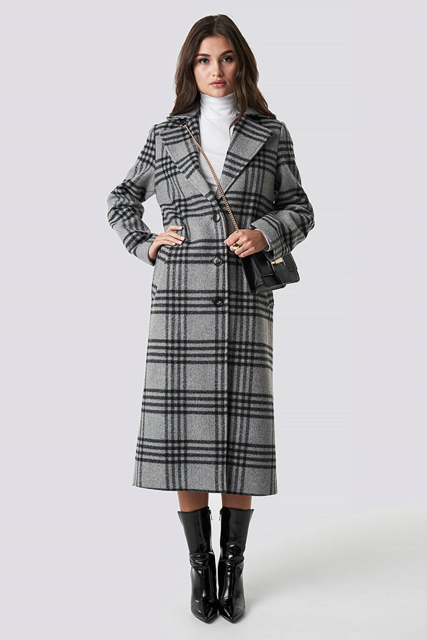 Julia Wieniawa x NA-KD Front Button Checked Midi Coat grå