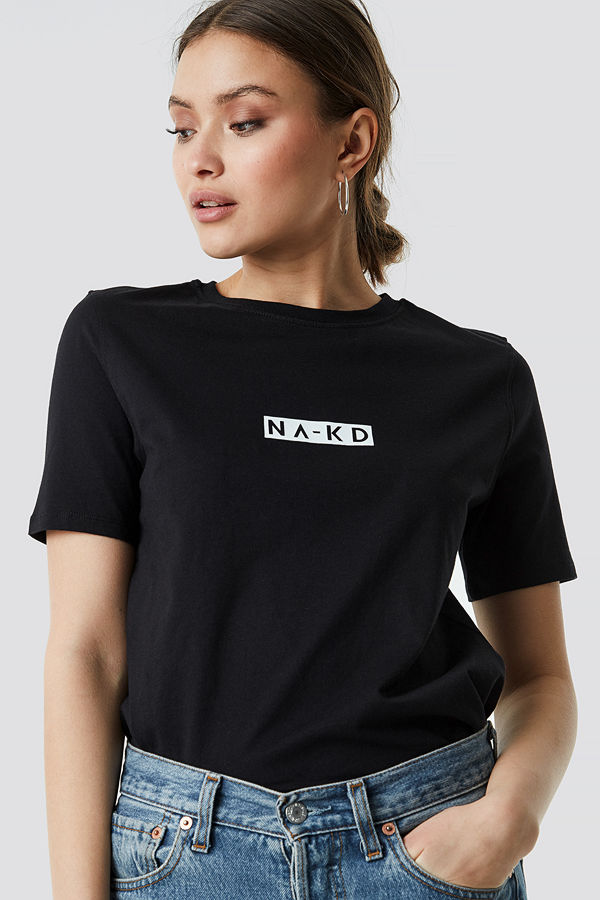 NA-KD Logo Tee svart
