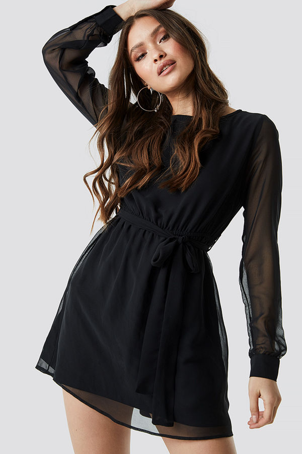 NA-KD Chiffon Dress svart