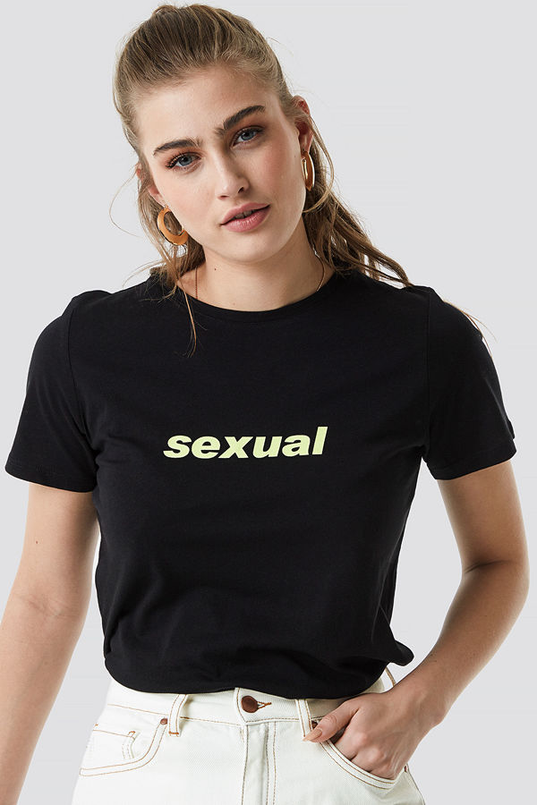 NA-KD Trend Sexual Tee svart
