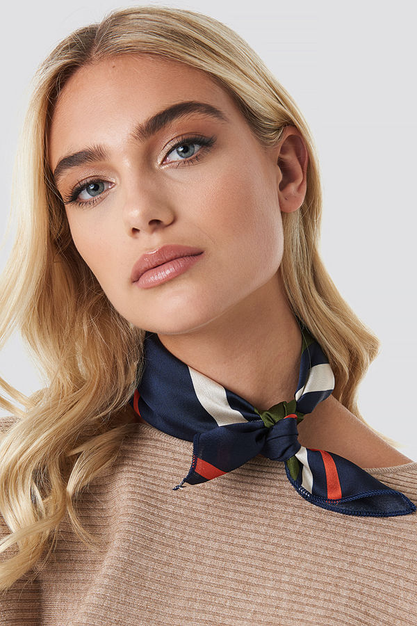 NA-KD Accessories Dark Striped Satin Scarf blå multicolor