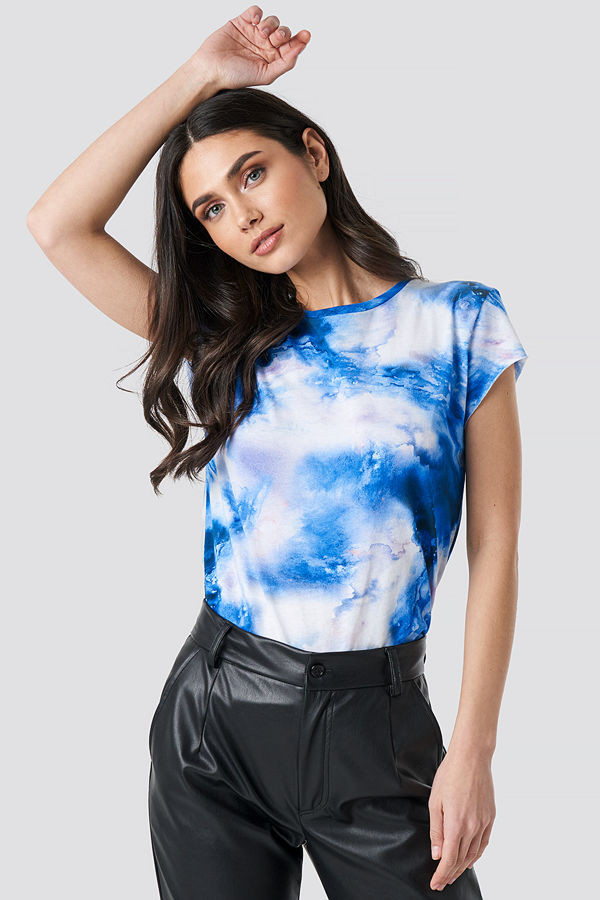 NA-KD Trend Aquarelle Printed Raw Edge Tee blå