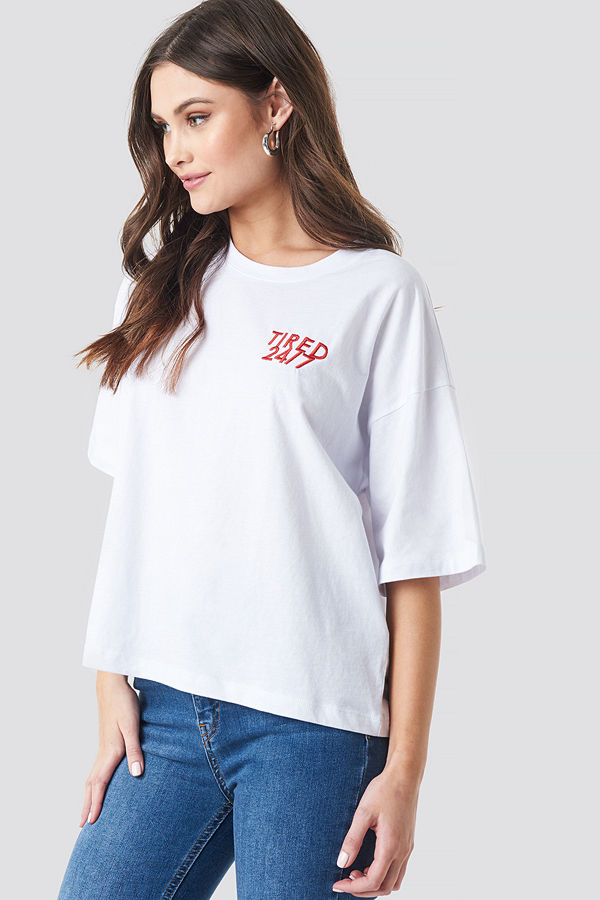 NA-KD Tired 24/7 Oversized Tee vit
