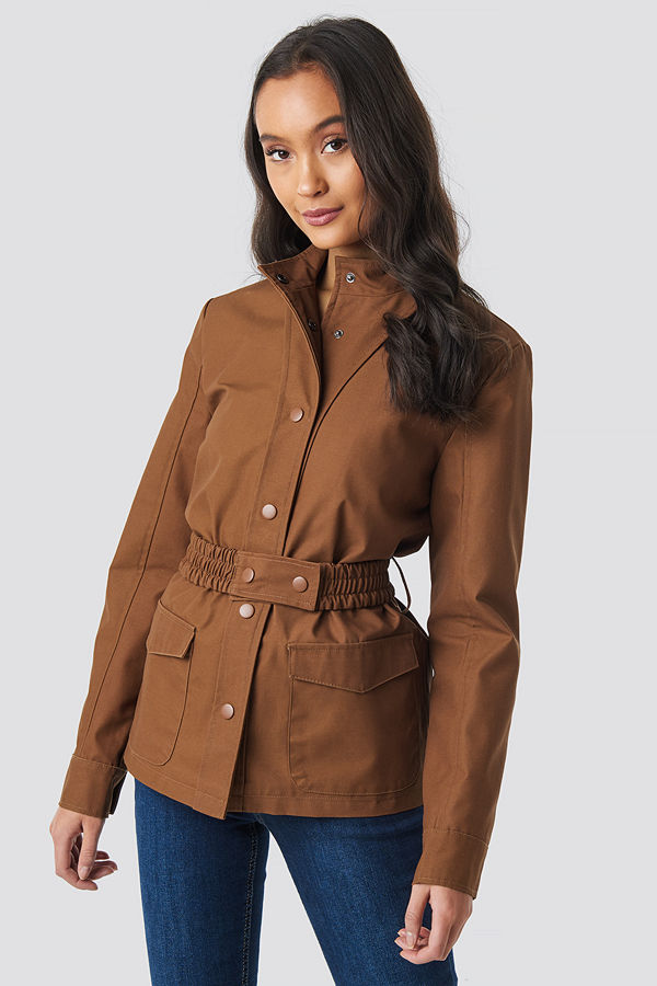 NA-KD Trend Coated Belted Jacket brun