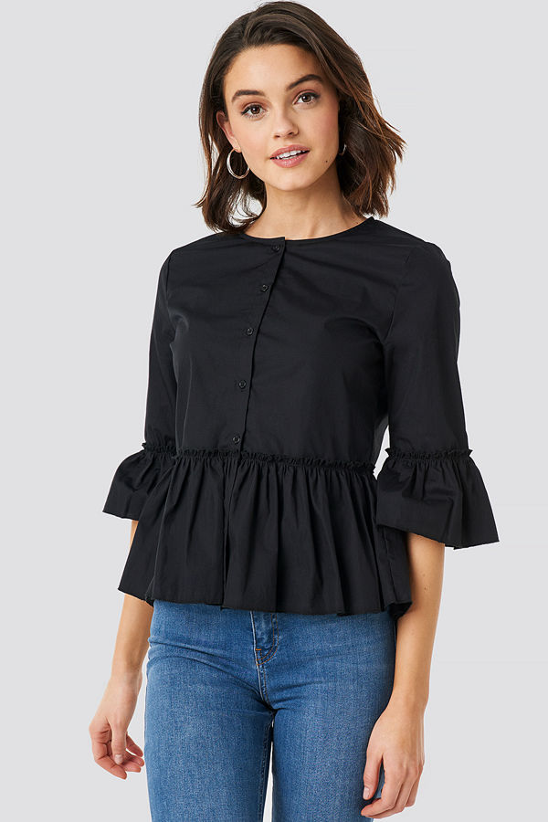 NA-KD Boho Flounce Button Blouse svart