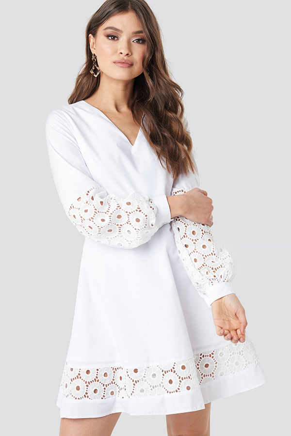 Trendyol Yol Embroidered Dress vit