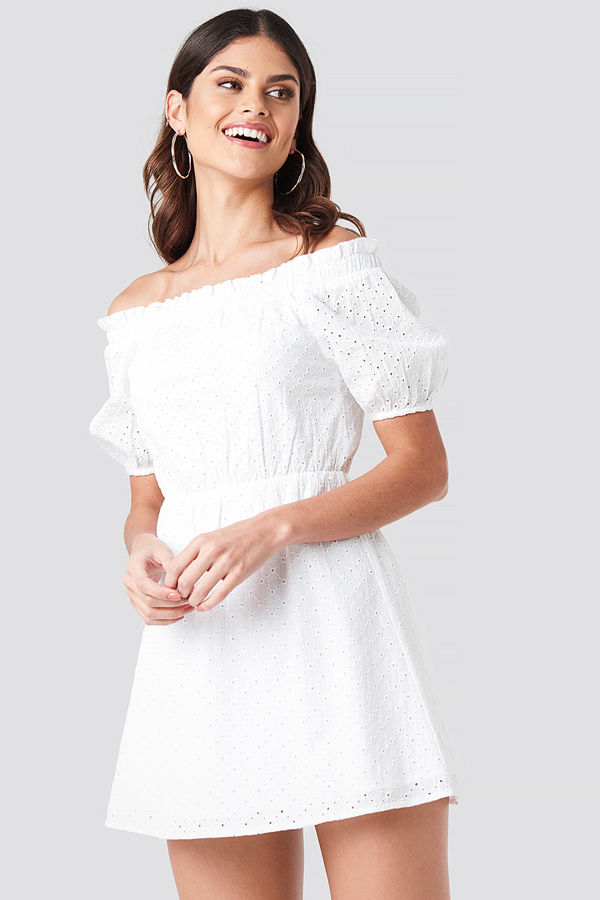 Donnaromina x NA-KD Off Shoulder Puffy Sleeve Dress vit