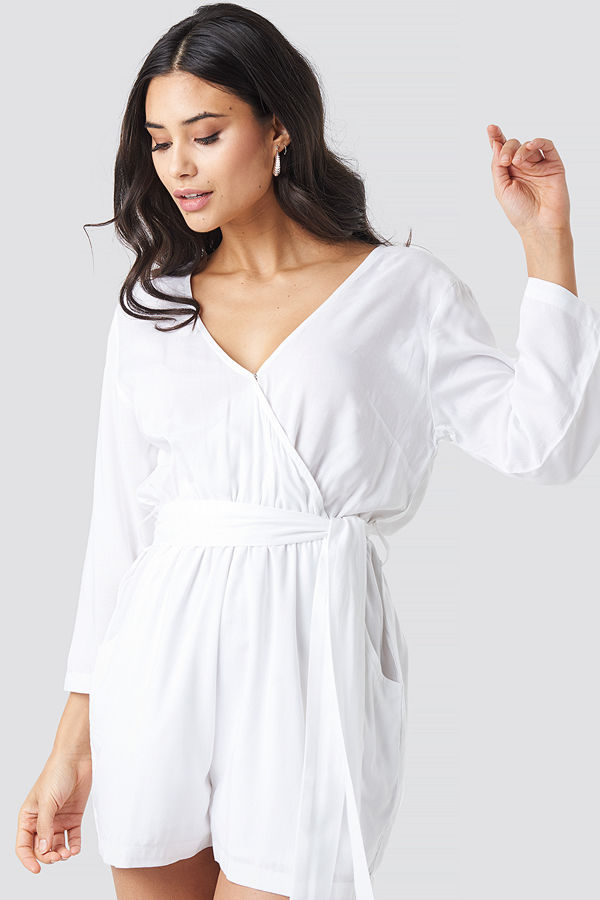 NA-KD Wrap Playsuit vit