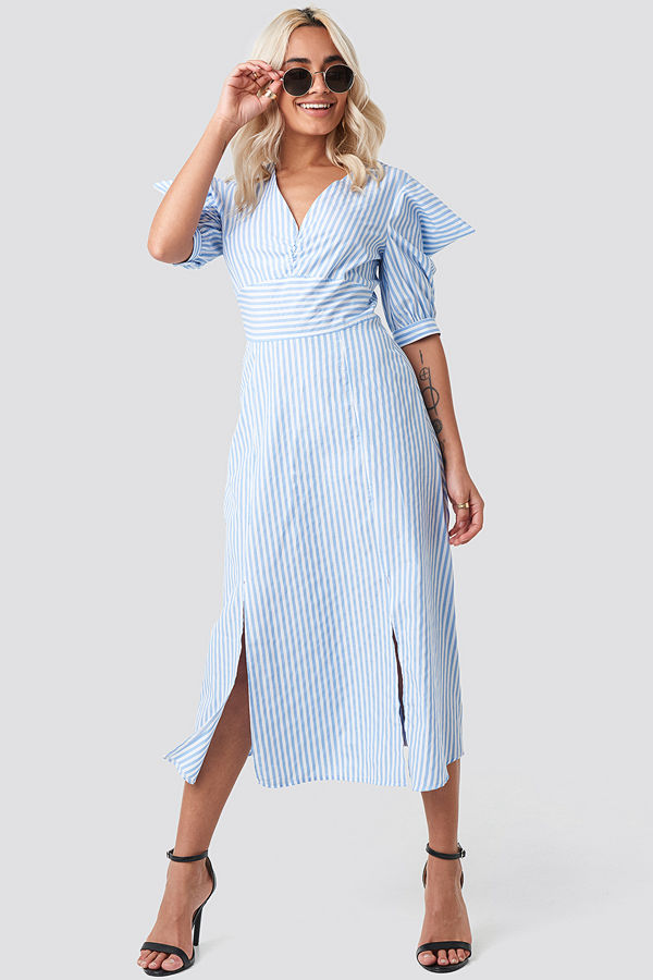 Trendyol Shoulder Detail Striped Midi Dress blå