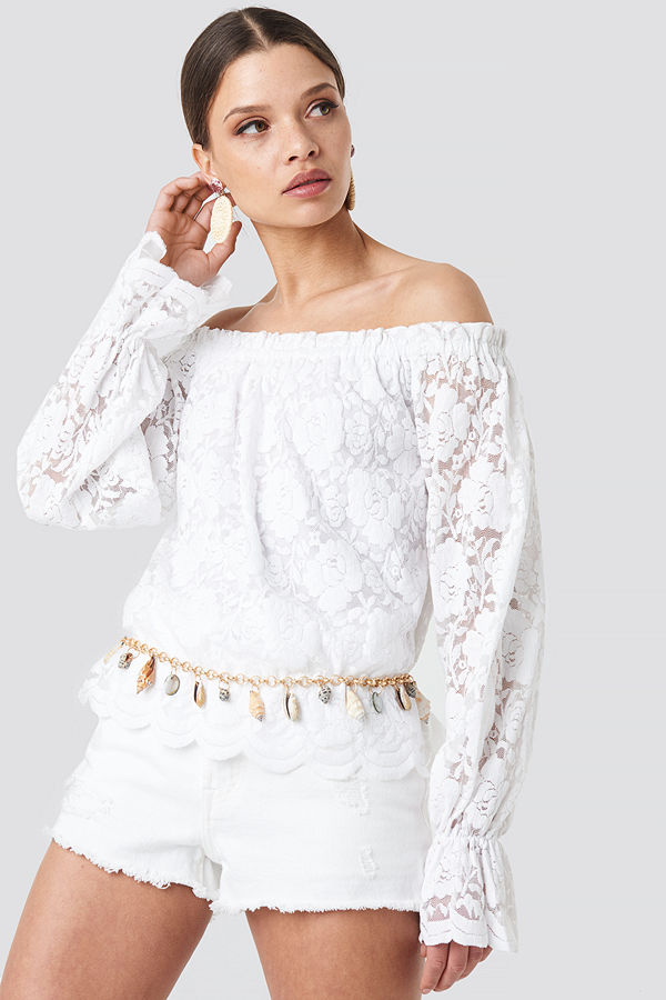 NA-KD Boho Wide Cuff Off Shoulder Lace Top vit