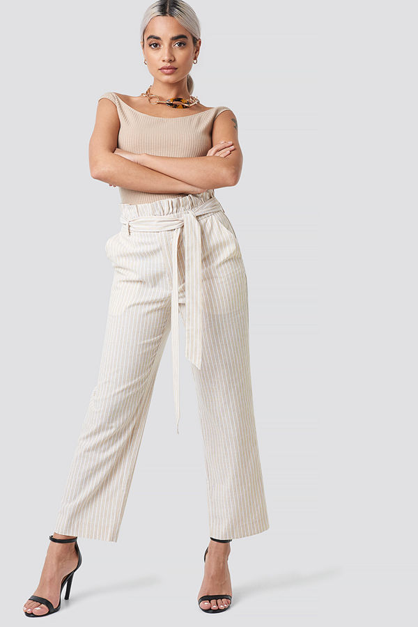 NA-KD vita randiga byxor Paper Waist Striped Trousers vit beige