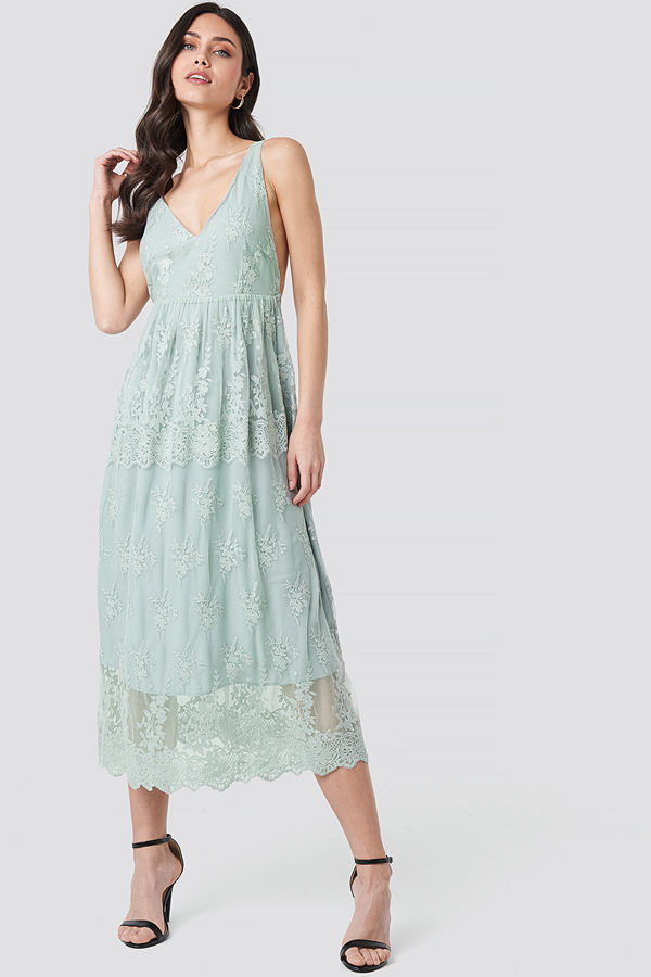 NA-KD Party Open Back Flower Lace Dress grön