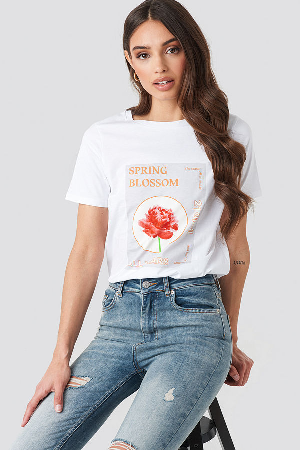 NA-KD Trend Blossom T-shirt vit