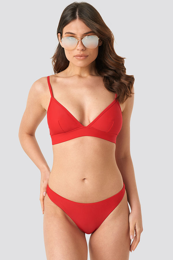 NA-KD Swimwear Basic Bikini Panty röd