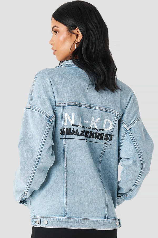 Summerburst x NA-KD Printed Denim Jacket blå
