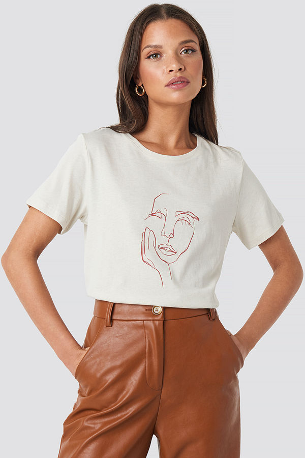 NA-KD Trend Sculpture Face Printed Tee beige
