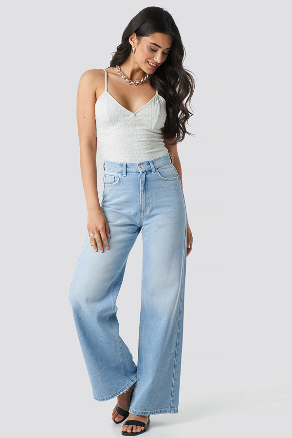 NA-KD High Rise Flare Jeans blå