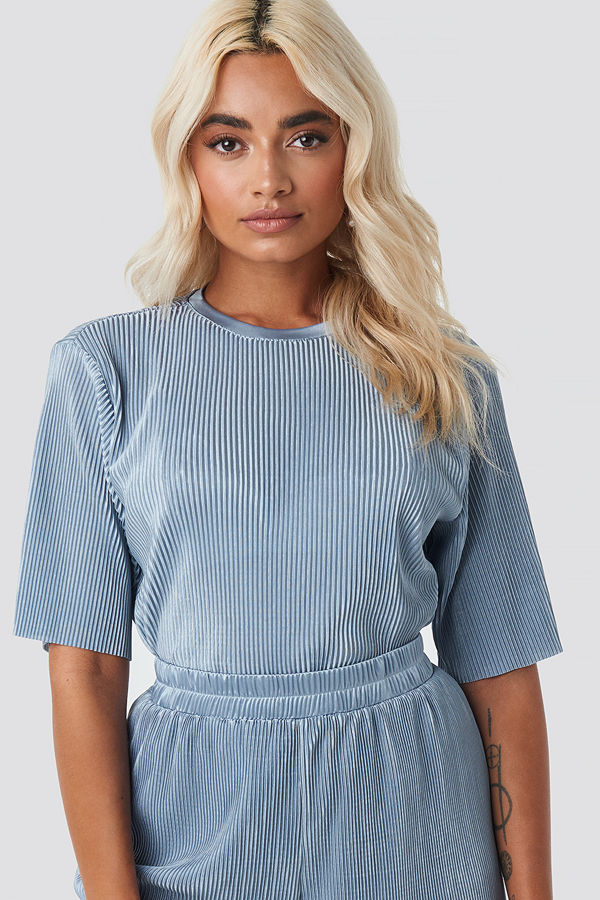 NA-KD Party Pleated Short Sleeve Top blå
