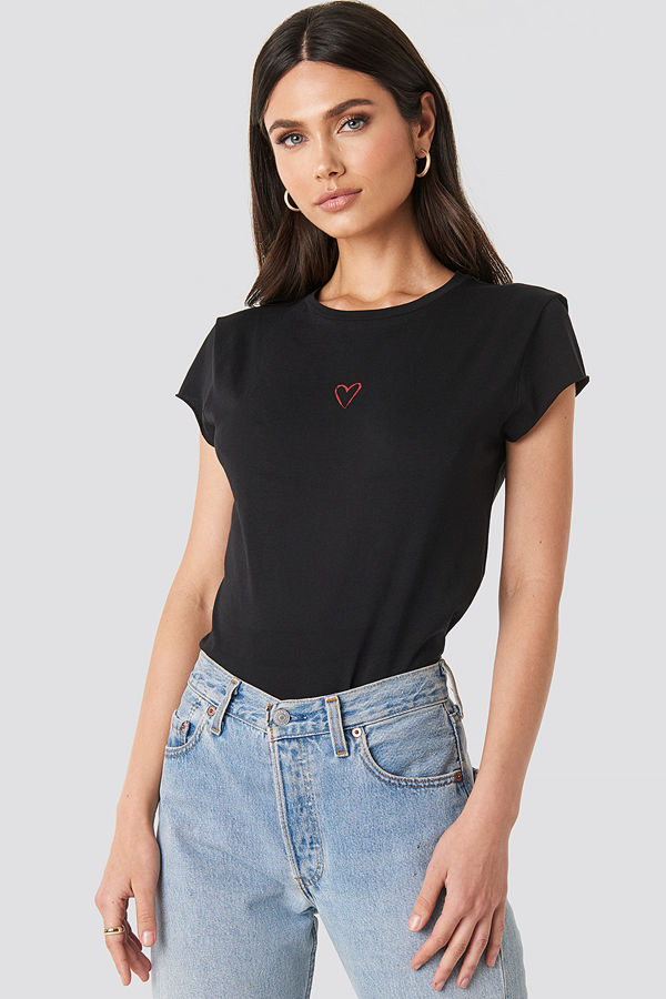 NA-KD Heart Tee svart