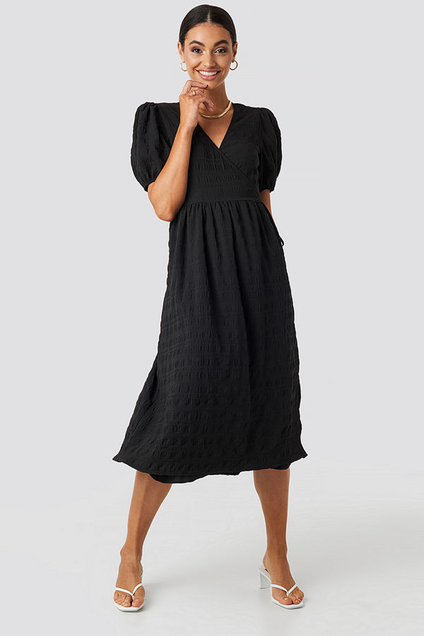 NA-KD Trend Structured Overlap Midi Dress svart