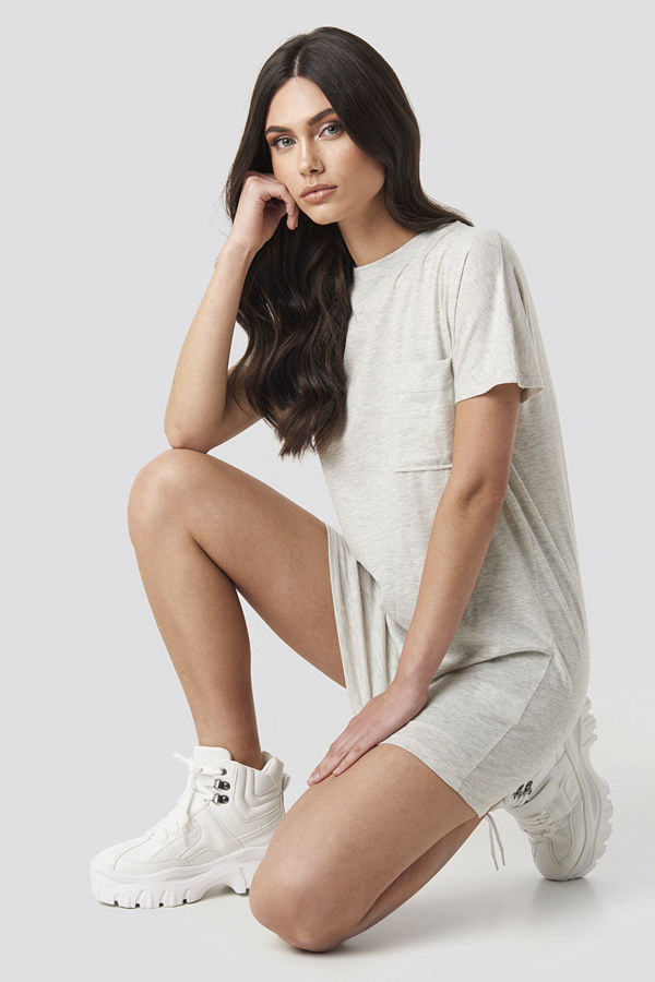 NA-KD Chest Pocket T-shirt Dress grå
