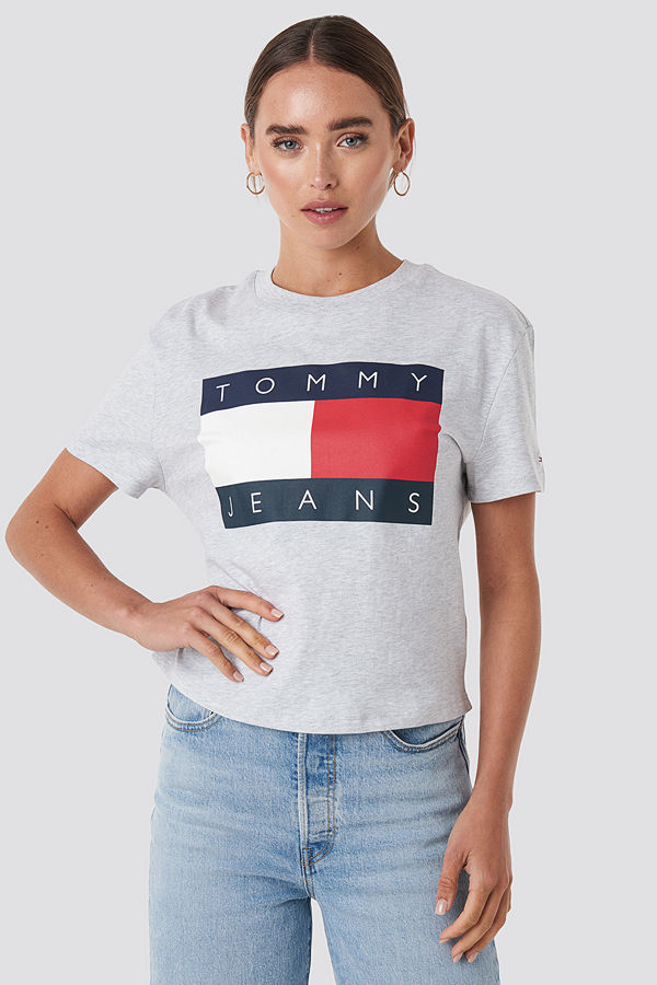 Tommy Jeans Tommy Flag Tee grå