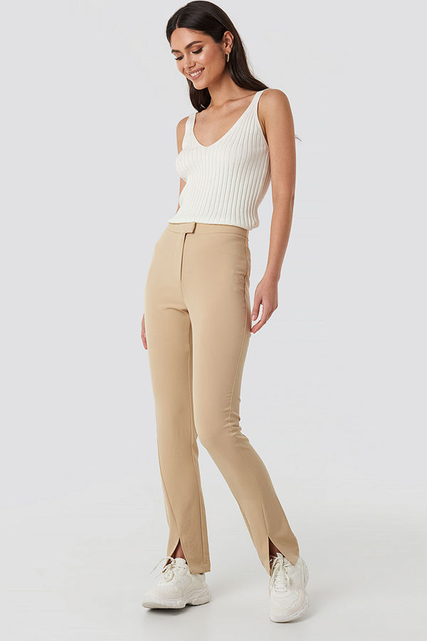 NA-KD Front Slit Suit Pants beige byxor