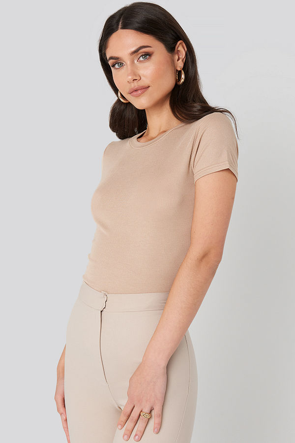 Trendyol Carmen Tee beige