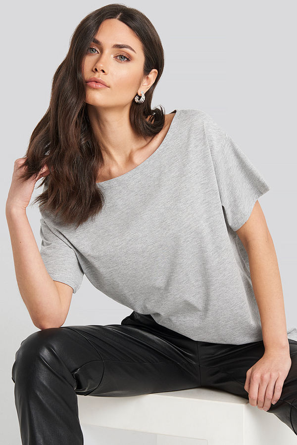 Trendyol Wide Neck Boyfriend Tee grå