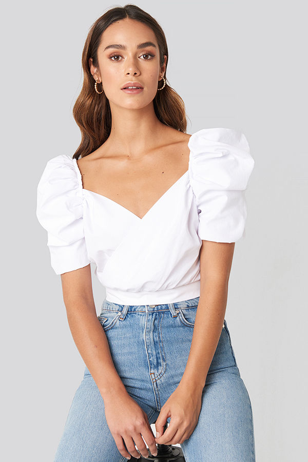 Hanna Weig x NA-KD Puffy Shoulder Crop Blouse vit