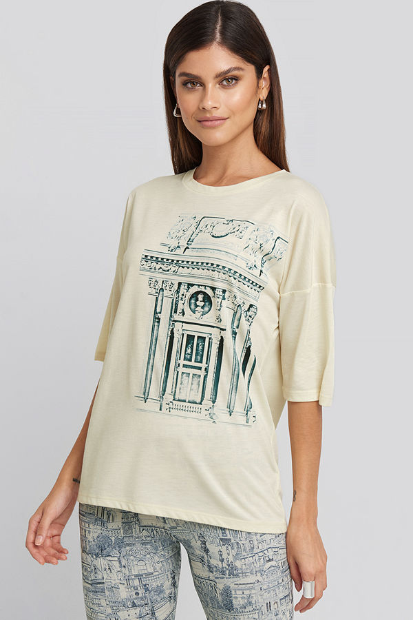 NA-KD Trend Printed Viscose Tee vit