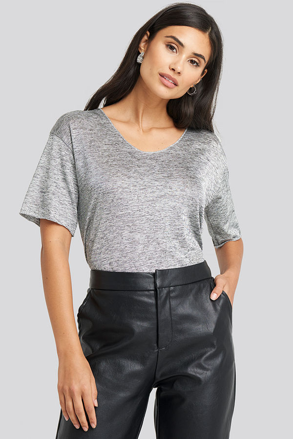 Trendyol V-Neck Loose Fit Tee grå