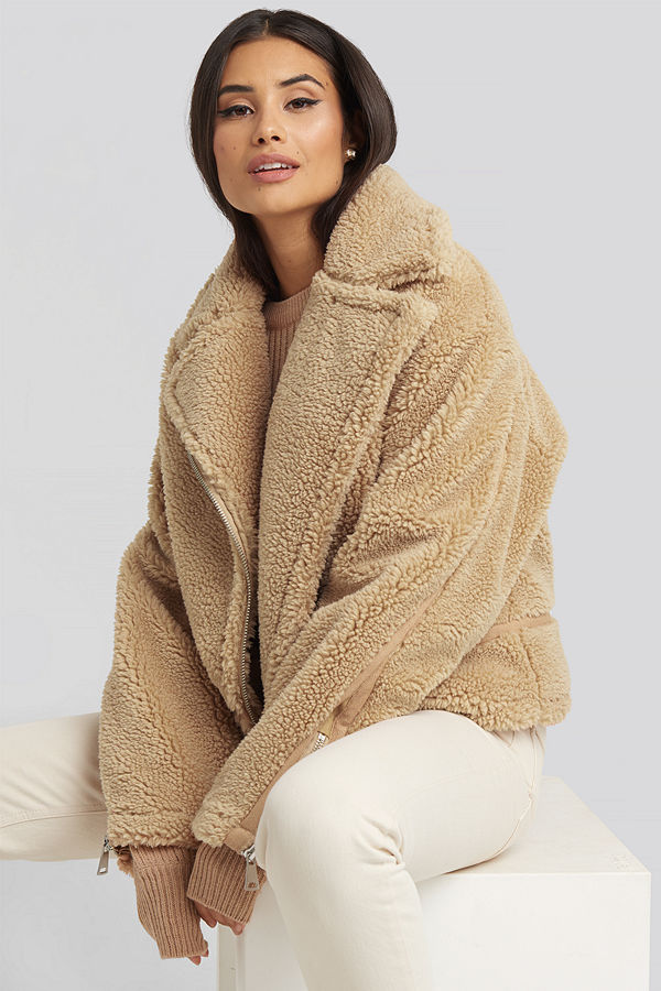 NA-KD Short Teddy Zipper Jacket beige