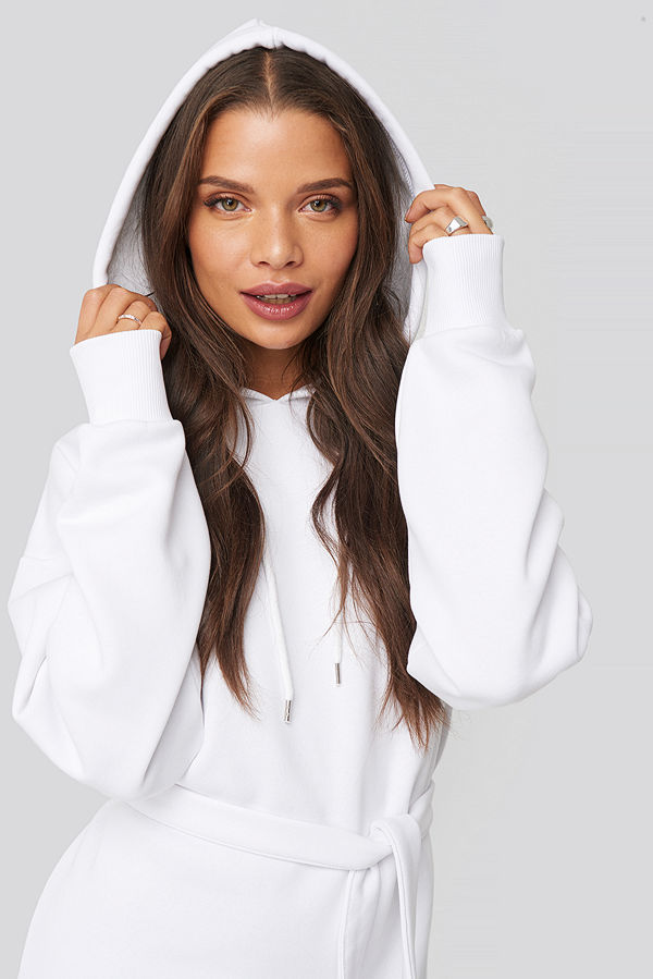 Donnaromina x NA-KD Belted Hoodie Dress vit