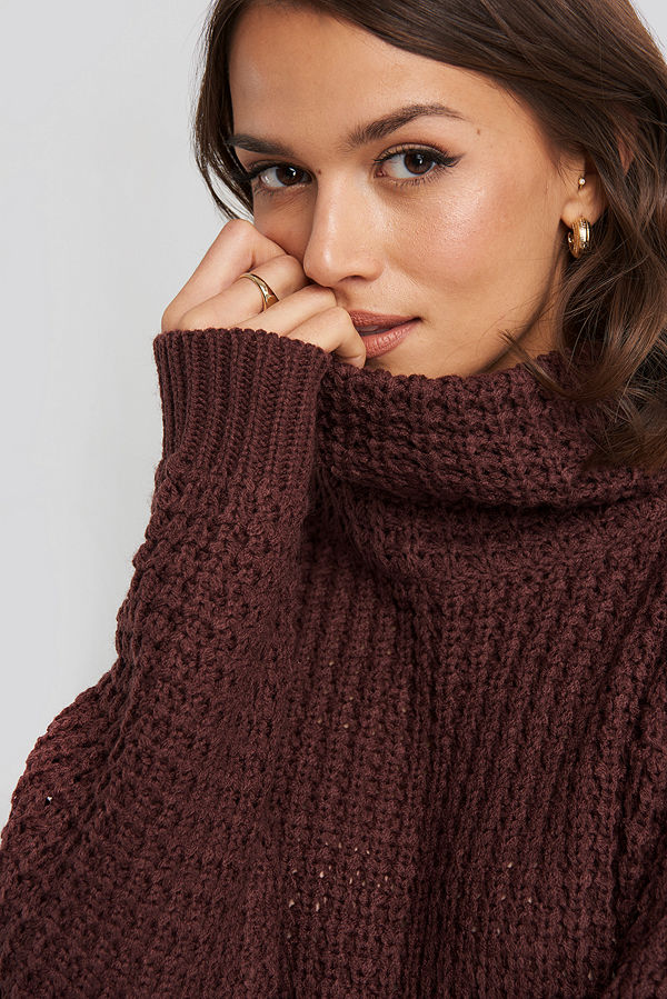 NA-KD High Neck Pineapple Knitted Sweater burgundy