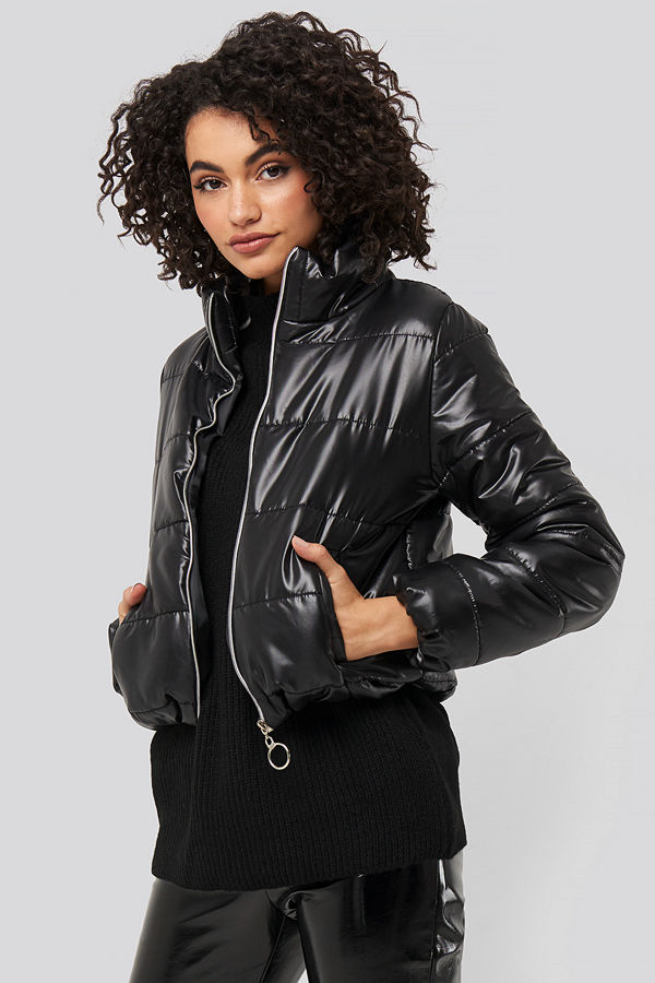 Trendyol Zipper Upright Collar Crop Jacket svart bomberjacka